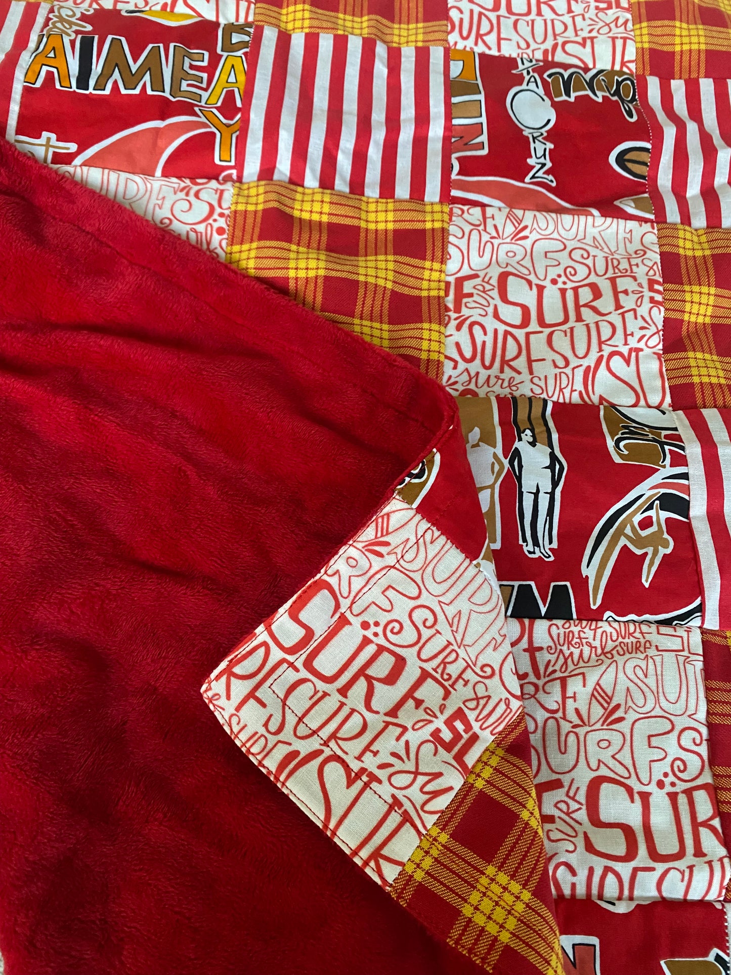 Minky patch blanket Red Wave