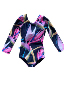 Swim bird of paradise black